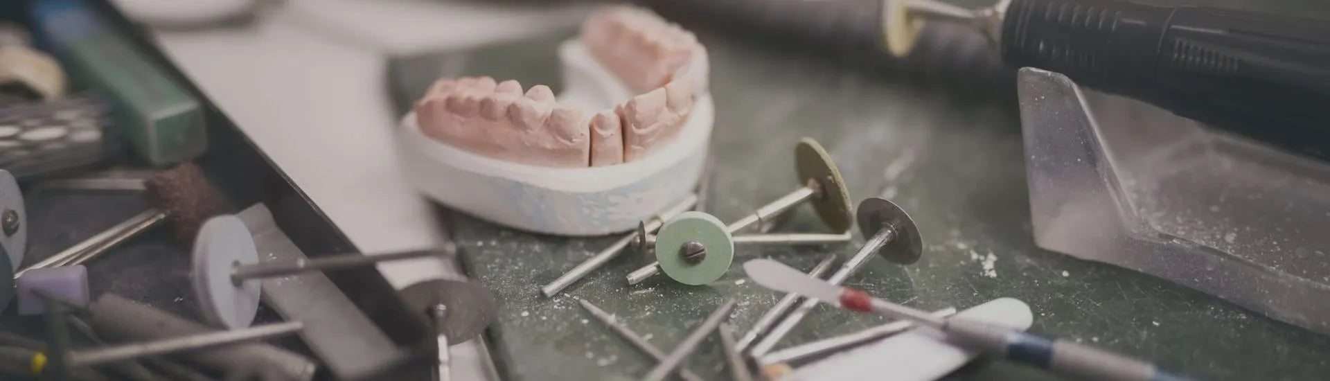 materiales dentales para tecnicos y estudiantes de mecanica dental